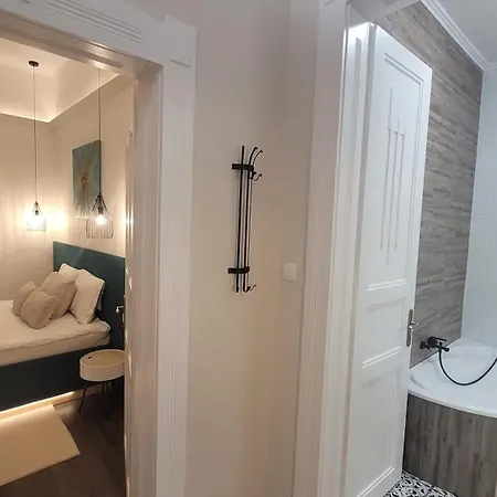 Apartment Glamour *