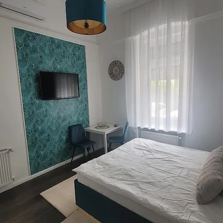 Apartment Glamour *