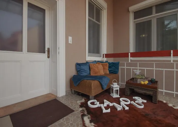 Glamour דירה גיולה